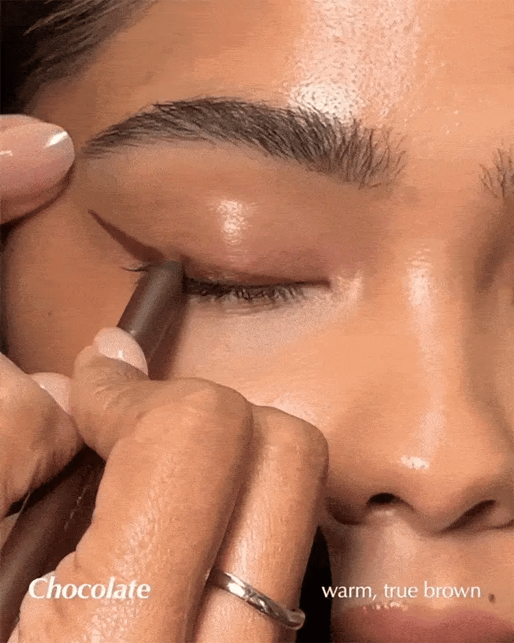 Eyeliner application GIF